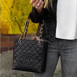 Pristine CHANEL Caviar Leather PST Petite Shopping Tote Silver Chain+Dust Bag+